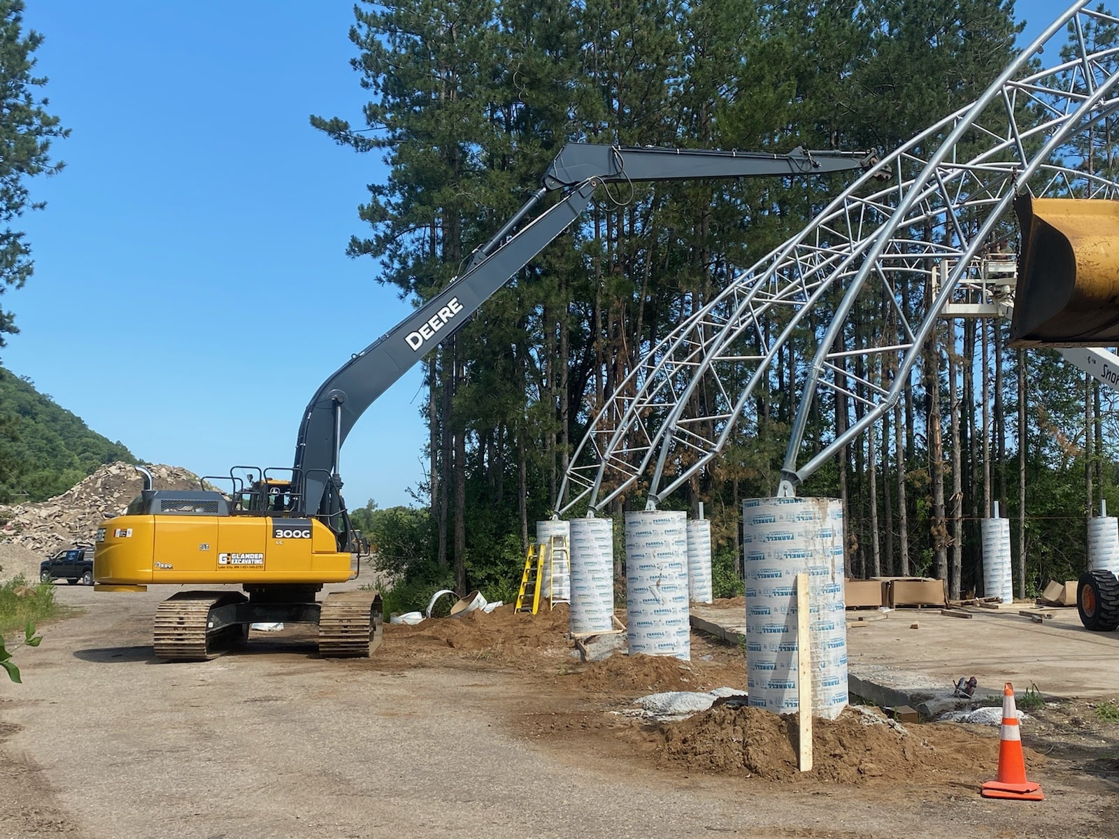 Glander Excavating - Excavation Service